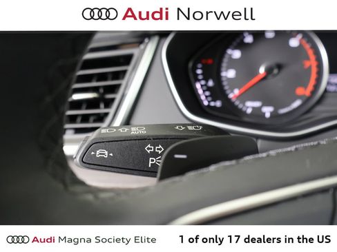 Used 2024 Audi Q5 2.0T Premium AWD/4WD image 28