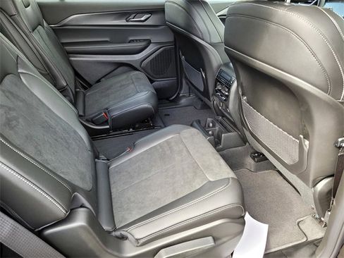 New 2025 Jeep Grand Cherokee L Altitude image 14