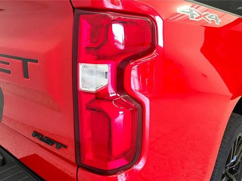 Used 2021 Chevrolet Silverado 1500 RST w/ Rally Edition AWD/4WD image 15