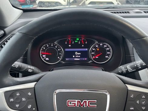 Used 2023 GMC Terrain SLT FWD image 14