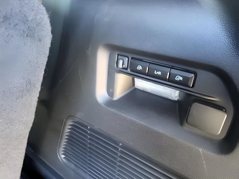 Used 2025 Ford Explorer ST w/ Sun And Sound Package AWD/4WD image 34