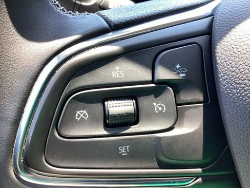Used 2025 Buick Encore GX Preferred FWD image 14