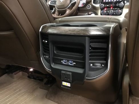 Used 2019 RAM 1500 Laramie image 19