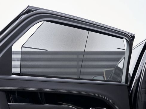 Used 2023 Bentley Bentayga Extended Wheelbase image 50