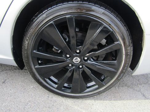 Used 2019 Nissan Altima 2.5 SR FWD image 31