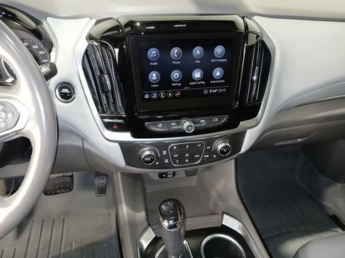 Used 2020 Chevrolet Traverse LT w/ LT Premium Package AWD/4WD image 21