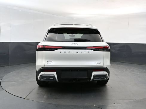 Used 2025 INFINITI QX60 Sensory w/ Vision Package AWD/4WD image 4