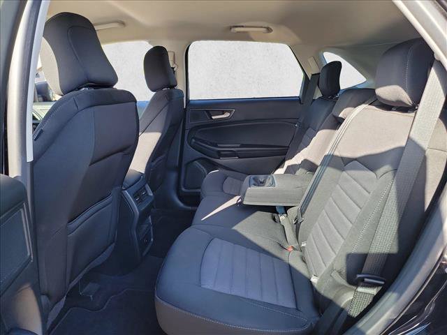 Used 2023 Ford Edge SE AWD/4WD image 11