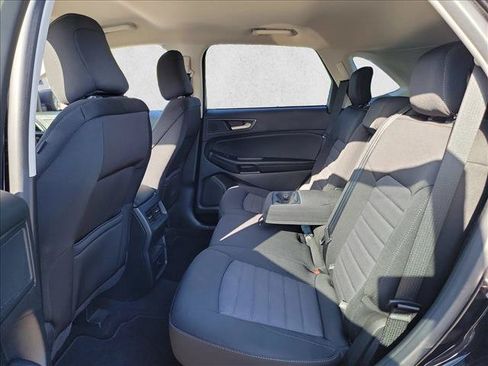Used 2023 Ford Edge SE AWD/4WD image 11