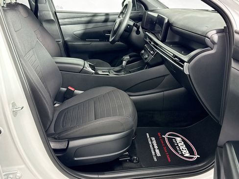Used 2025 Hyundai Santa Cruz SE image 29