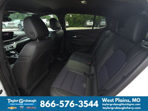 Used 2025 Buick Envista Preferred w/ Convenience I Package FWD image 28
