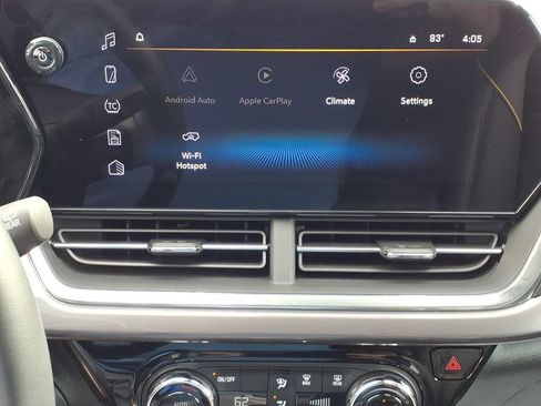 Used 2025 Chevrolet Trax ACTIV FWD image 20