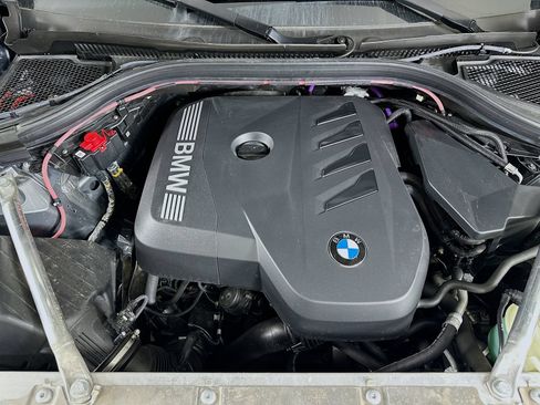 Used 2025 BMW X3 xDrive30i AWD/4WD image 13