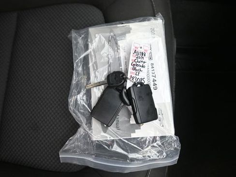 Used 2019 Chevrolet Colorado LT w/ LT Convenience Package image 9