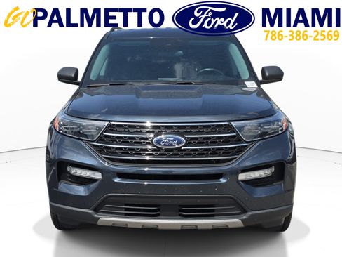 Used 2023 Ford Explorer XLT w/ Equipment Group 202A RWD image 2