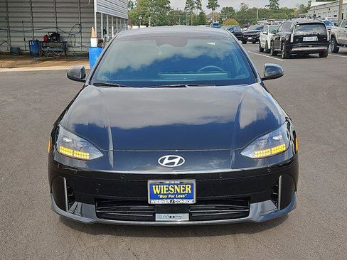 New 2025 Hyundai Ioniq 6 SE image 2