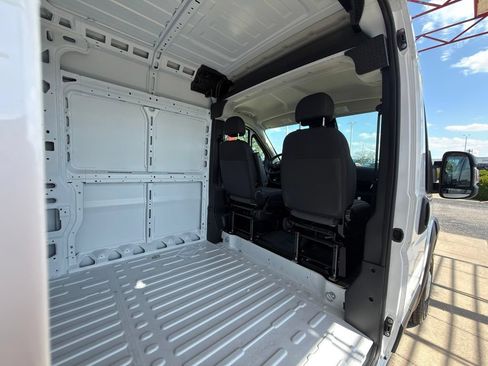 New 2026 RAM ProMaster 3500 w/ Convenience Group FWD image 33