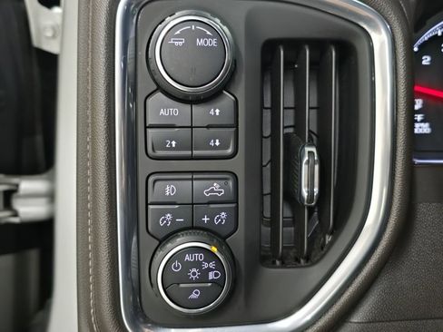 Used 2020 Chevrolet Silverado 1500 LTZ w/ LTZ Plus Package image 7