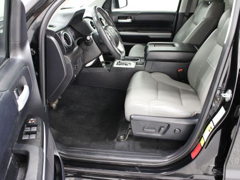 Used 2021 Toyota Tundra SR5 w/ SR5 Leather Package AWD/4WD image 15