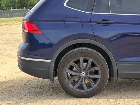 Used 2024 Volkswagen Tiguan SE image 8