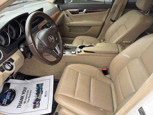 Used 2014 Mercedes-Benz C 300 4MATIC Sedan image 25