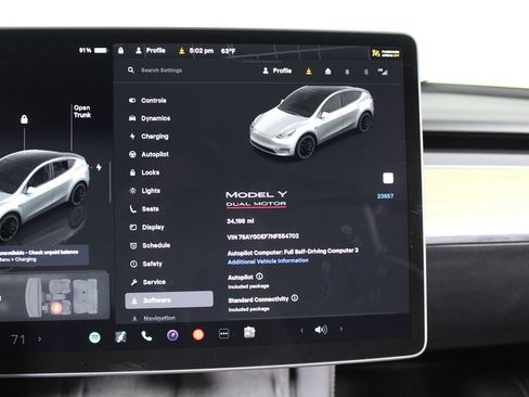 Used 2022 Tesla Model Y Performance image 15