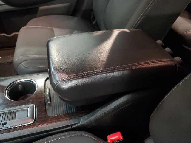 Used 2017 Chevrolet Traverse LT w/ Style and Technology Package AWD/4WD image 27