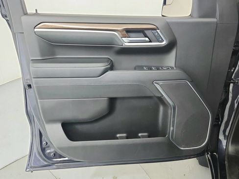 Used 2024 Chevrolet Silverado 1500 LT AWD/4WD image 16