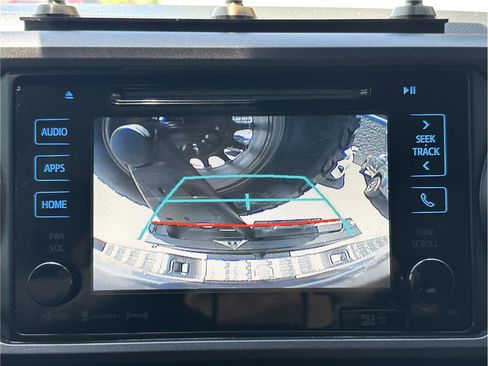Used 2019 Toyota Tacoma TRD Off-Road w/ Technology Package AWD/4WD image 25