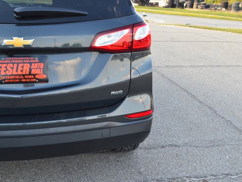 Used 2021 Chevrolet Equinox LS w/ LS Convenience Package image 5