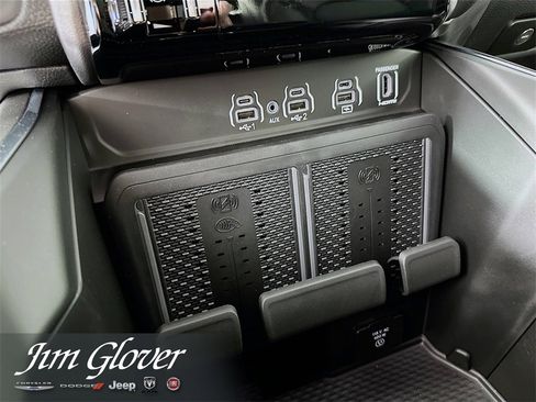 New 2026 RAM 1500 Laramie w/ Night Edition image 36