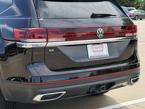 Used 2025 Volkswagen Atlas SE image 6