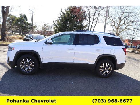 Used 2023 GMC Acadia SLT image 4