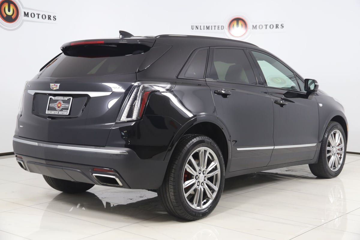 Used 2023 Cadillac XT5 Sportv w/ LPO, Floor Liner Package AWD/4WD image 3