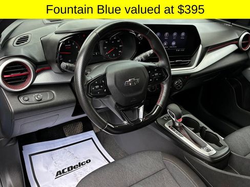 Used 2024 Chevrolet Trax RS FWD image 3