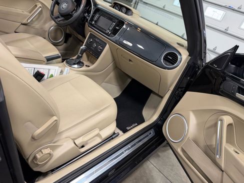 Used 2014 Volkswagen Beetle R-Line image 36