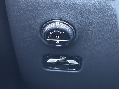 New 2026 Mercedes-Benz GLC 43 AMG 4MATIC image 23