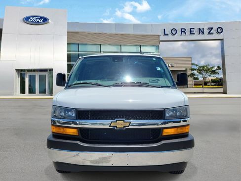 Used 2025 Chevrolet Express 3500 LT w/ LT Preferred Equipment Group RWD image 2
