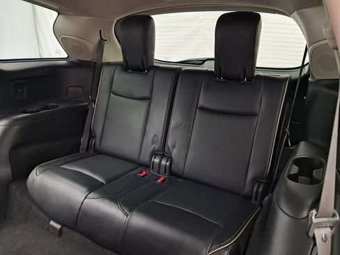 Used 2019 INFINITI QX60 Luxe w/ Essential Package image 33