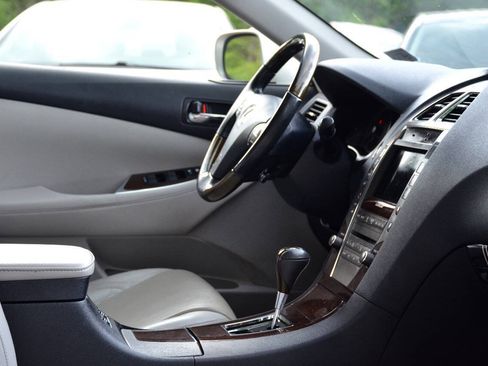 Used 2012 Lexus ES 350 FWD image 9