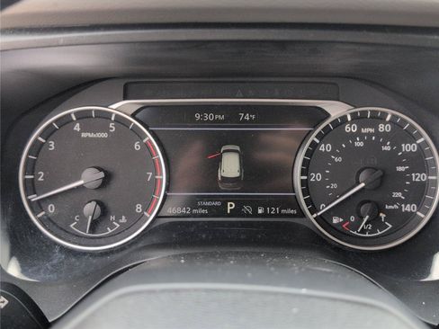 Used 2025 Nissan Rogue SV FWD image 26