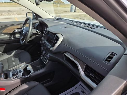 Used 2024 GMC Terrain Denali w/ Denali Premium Package image 38