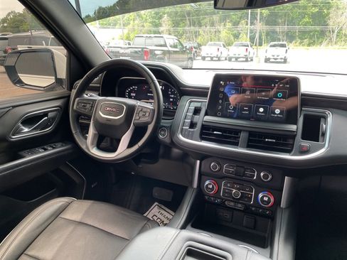 Used 2023 GMC Yukon SLT RWD image 28