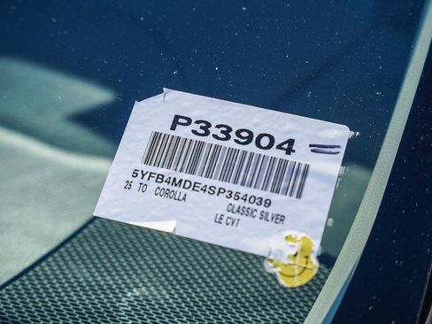 Certified 2025 Toyota Corolla LE image 29