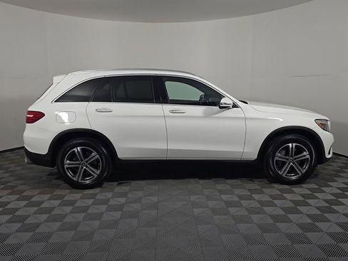 Used 2017 Mercedes-Benz GLC 300 4MATIC image 8
