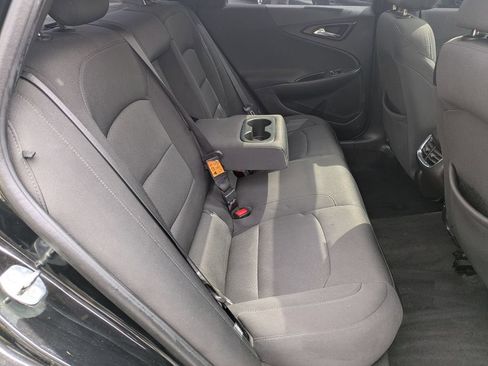 Used 2018 Chevrolet Malibu LT FWD image 25