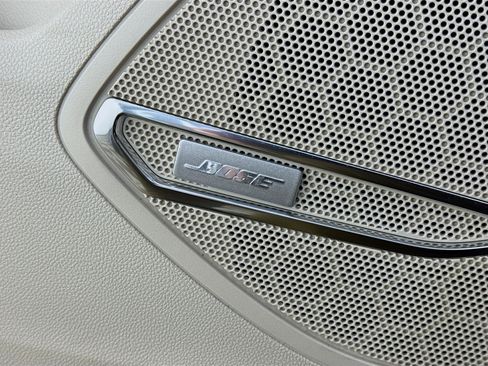 Used 2023 Buick Envision Avenir image 4