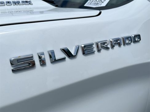 New 2025 Chevrolet Silverado 1500 Custom image 31