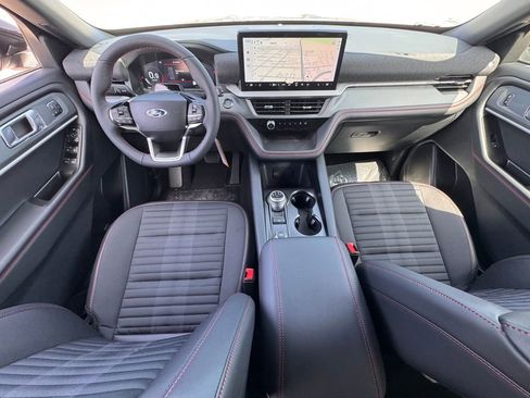 New 2026 Ford Explorer ST-Line w/ ST-Line Street Pack image 24