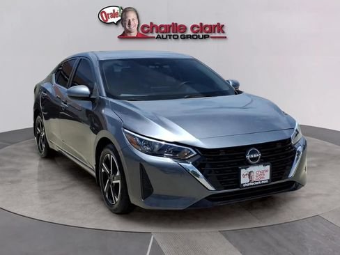 Used 2024 Nissan Sentra SV FWD image 7